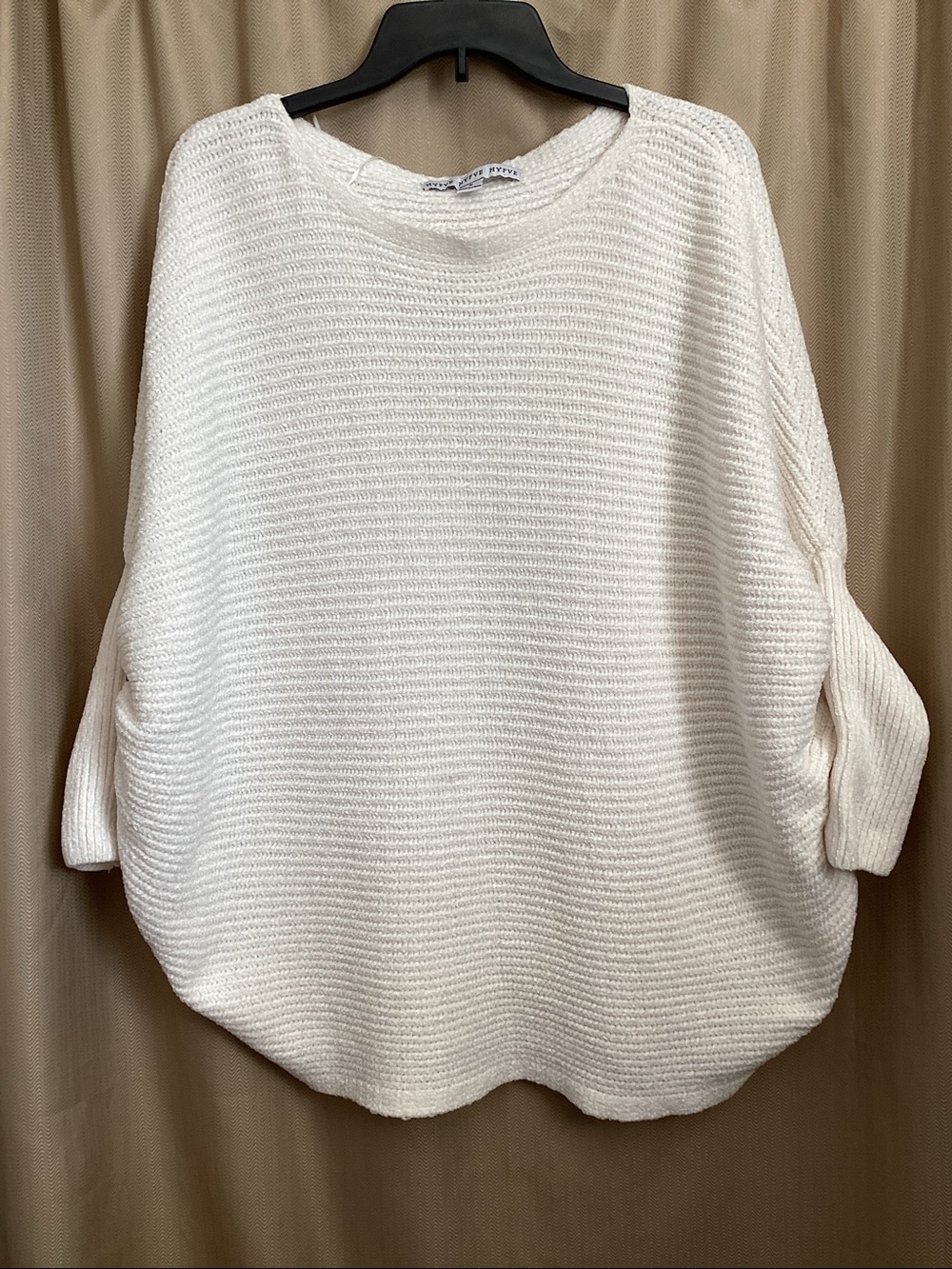 HYFVE Oversized Knit Sweater in White Size Small